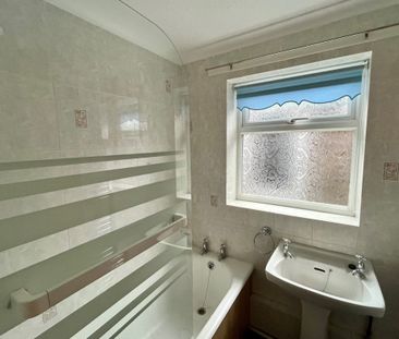 The Lammas - Photo 1