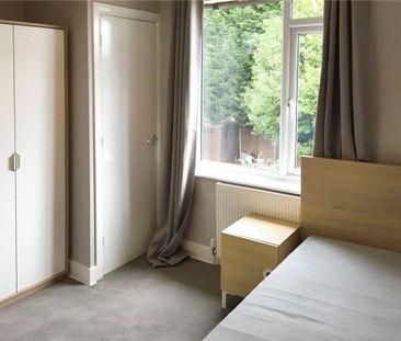 4 bedroom terraced house to rent - Photo 5