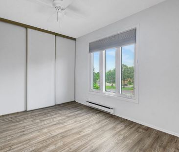 For Lease - 6549 Bilberry Drive Unit# 6549B, Orleans - Convent Glen... - Photo 6