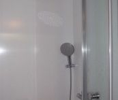 9 Beds - Student House - Bradford - Photo 3