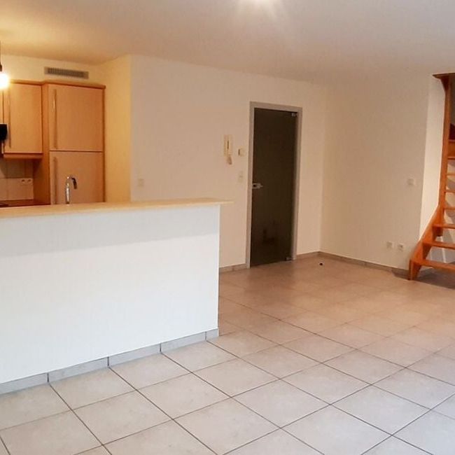 Duplex te huur in Genk voor € 870 met 2 slaapkamers - Photo 1