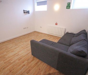 1 Bedroom Flat To Let - Photo 3