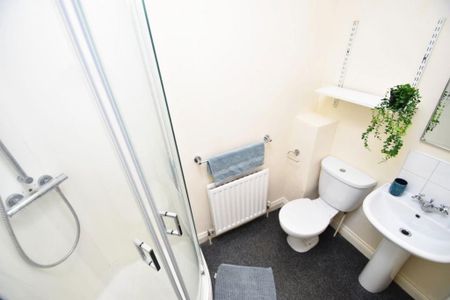 5 bedroom house to rent - Photo 3