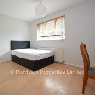 2 Bedroom Rentals in Leeds - Photo 1