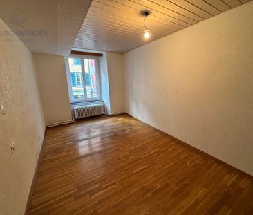 Spacious 5.5-room apartment for rent in the heart of Porrentruy - Photo 5