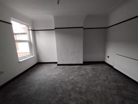 5 Bed Terraced House, Priory Road, L4 - Photo 3