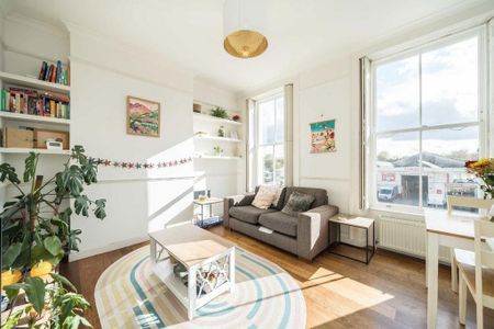 2 bedroom flat to rent - Photo 2