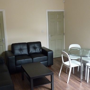 High Standard Four Bedroom Student Property - Photo 3