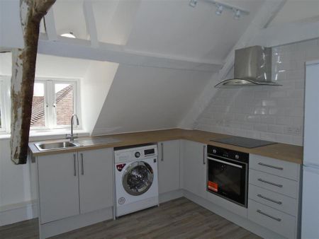 2 bedroom flat to rent - Photo 4