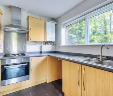 2 bedroom semi-detached house to rent - Photo 5