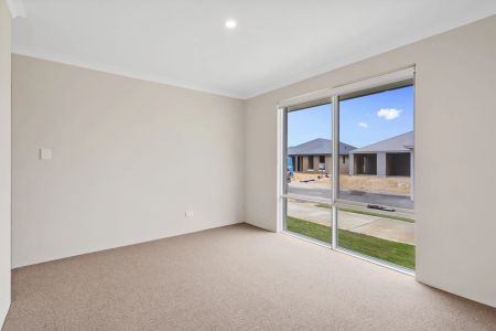 Modern Family Living in the Heart of Lakelands - Photo 4