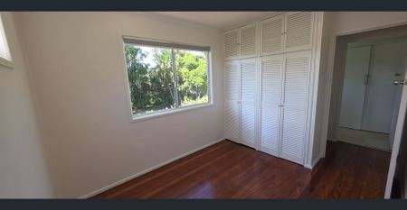 Prime Strathpine Location - Photo 4