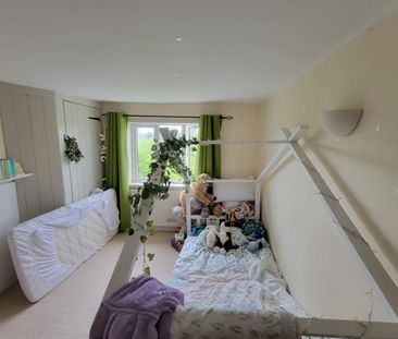 Bishopstone, Aylesbury - Photo 5