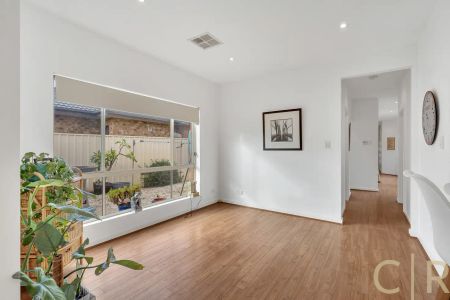 “Low Maintenance Living at it's Best” - Photo 2