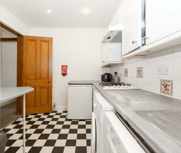 1899L - Craigcrook Place, Edinburgh, EH4 3NG - Photo 1