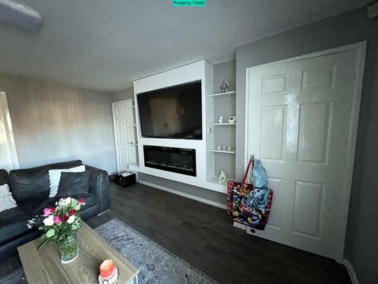 3 bedroom semi-detached house to rent - Photo 1