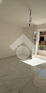 Quadrilocale in affitto - Photo 4