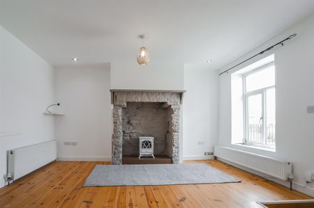 Rockcliffe Road, Bacup - Photo 2