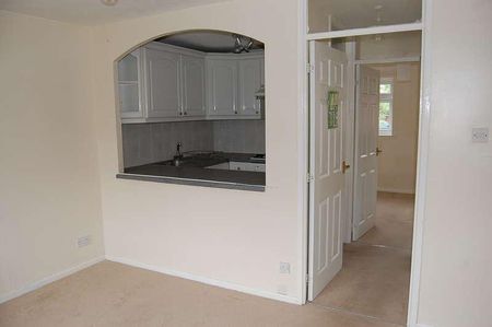 High Grove Close, Stretton, DE13 - Photo 4