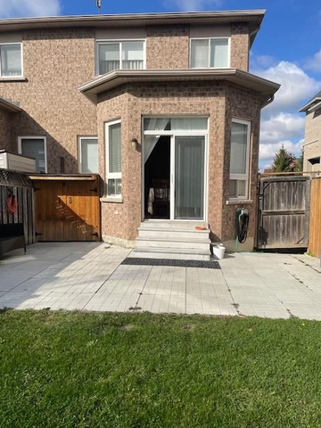 For Lease - 3480 Fountain Park Avenue, Mississauga, Ontario - Photo 3