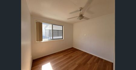 Charming Unit in Prime Annerley Location - Photo 4