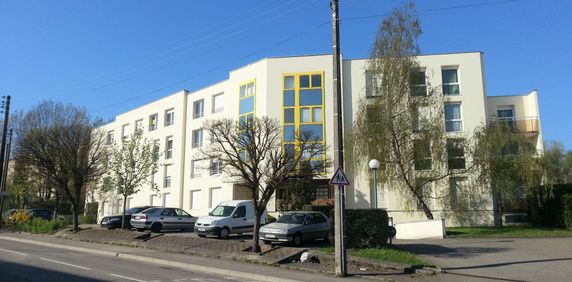 VANDOEUVRE PROCHE VELODROME ET FAC DES SCIENCES BEAU STUDIO DE 19 M2 AVEC EMPLACEMENT DE PARKING - Photo 2