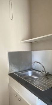 Appartement 1 pièces 27m2 REIMS 539 euros - Photo 1