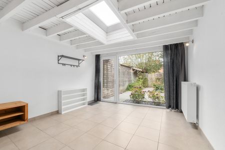 Zeer ruime 4 Slaapkamerwoning met tuin in Gent te huur - Photo 3