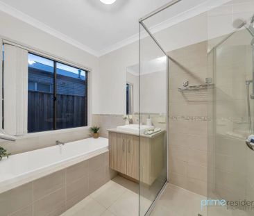 “Modern 3-bedroom family home with all of the features!” - Photo 4