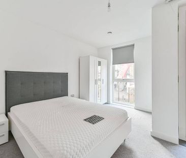 3 bedroom flat to rent - Photo 3