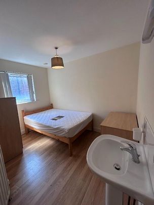 2, 88 Fitzroy Avenue, Belfast, BT7 1HX - Photo 1