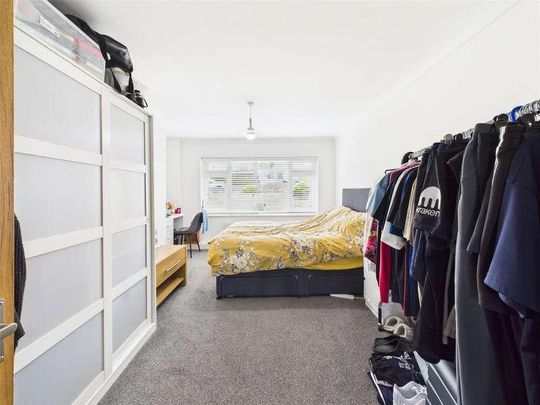 Brownleaf Road, Brighton, East Sussex, BN2 - Photo 1