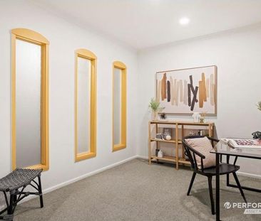 14 Marilyn Crescent, Ringwood VIC 3134 - House For Rent | Domain - Photo 1