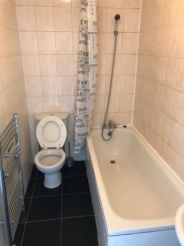 3 Bed Flat, London, E2 - Photo 5