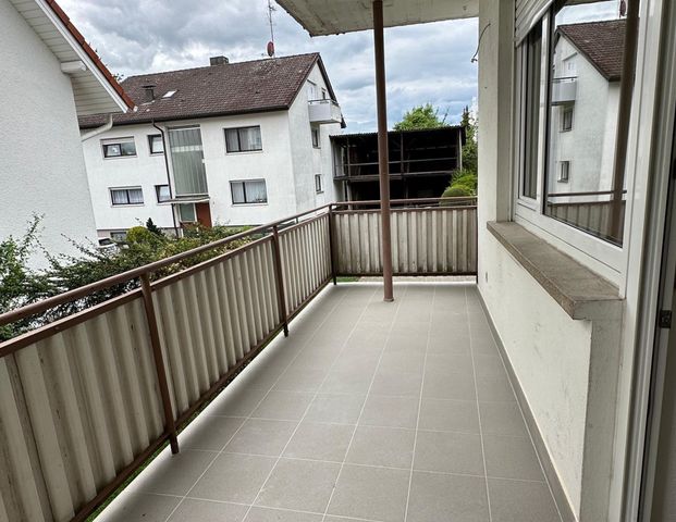 3-Zimmerwohnung mit Wlan, TV, Küche, Dusche/WC, Waschmaschine, Trockner, Balkon und Garage - Photo 1