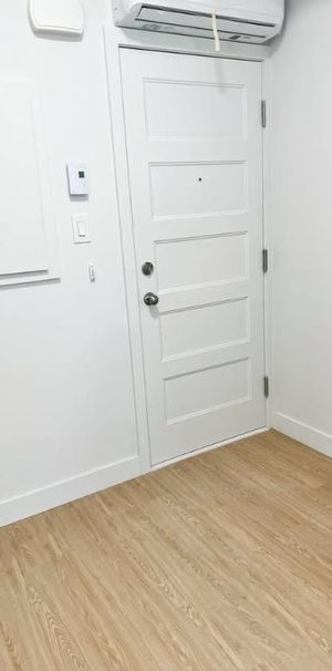 3 1/2 rénové sur la rue sainte catherine - Photo 1