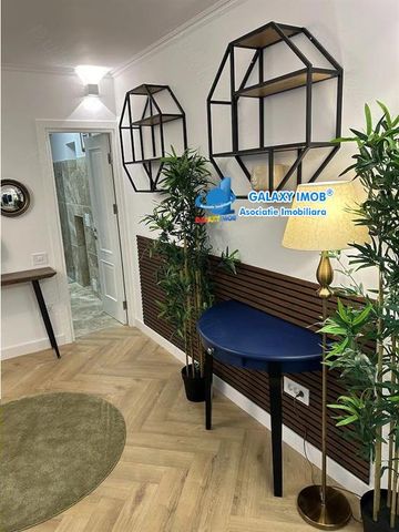 Inchiriere apartament 3 camere Universitatea/parter - Photo 4