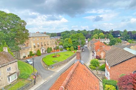 High Street, Knaresborough - Photo 3