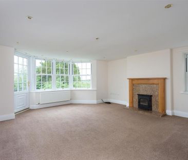 5 bedroom detached house to rent - Photo 3