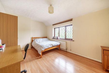 6 bedroom semi-detached house to rent - Photo 3