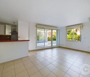 Location Appartement 2 pièces 53m² ST LAURENT DU VAR 06700 - Photo 1