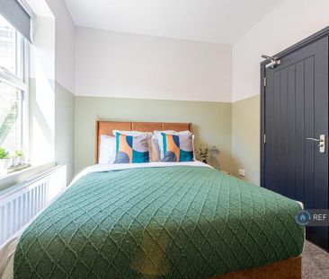 1 bedroom in a house share to rent - Photo 3