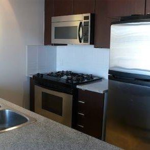 Sept 1 $2700 furnished 1BR 1BA Yaletown Savoy Richards St one bedroom - Photo 4