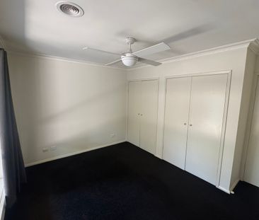 3 BEDOOM HOME NEXT TO BROKEN RIVER & RENOVATED KITCHEN! - Photo 5