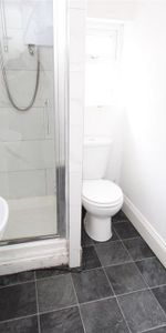 Ground floor flat to rent - Photo 3