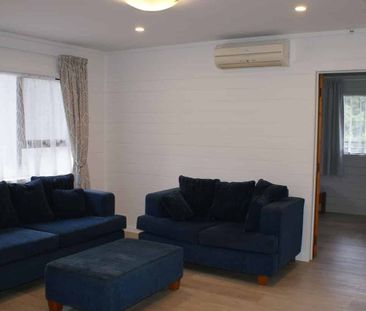 Easy Care Cottage style home - Photo 2