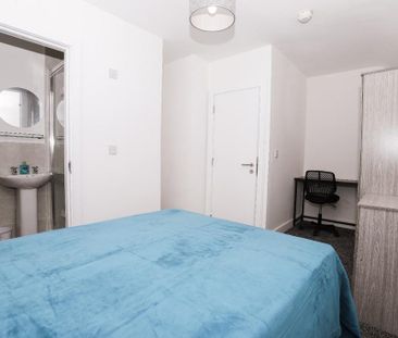 5 bedroom terraced house to rent - Photo 1