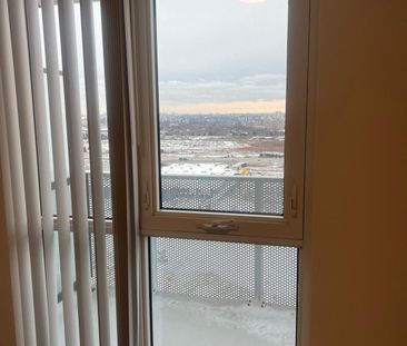 For Lease - 195 Commerce Street, Vaughan, Ontario - Photo 3