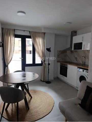 Piso en alquiler en Calle de Francisco Giner de Ríos - Photo 2