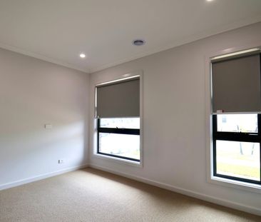 Modern Family Home in Berwick with 4 Bedrooms - Photo 6